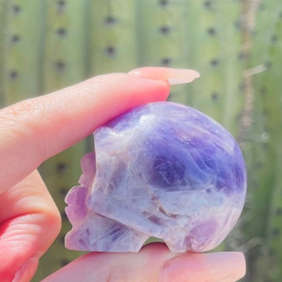 Amethyst skull - Picture 2 of 5